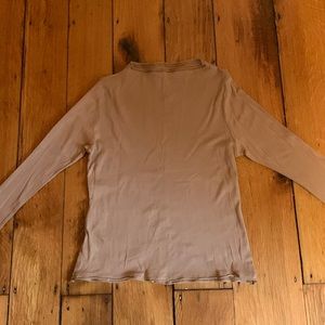 Elizabeth Suzann size large roll neck long sleeved tee in camel color